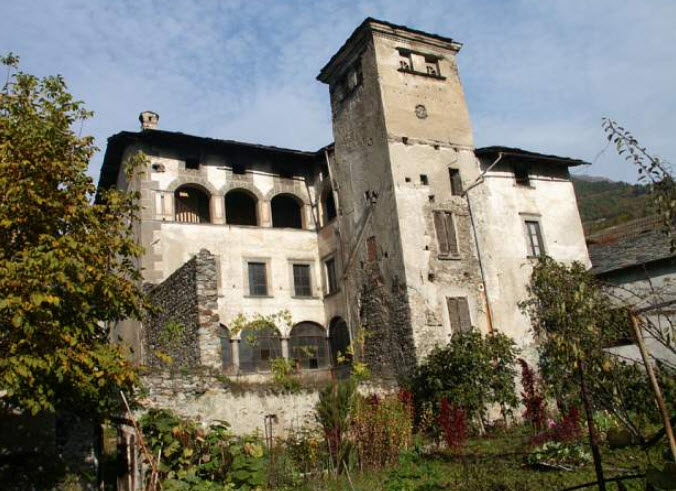 Castello Quadrio, Italy